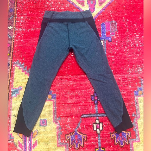 LULULEMON unique soft leggings sz 4 - Picture 5 of 9